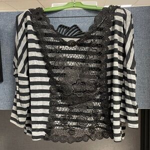 Striped cropped shirt